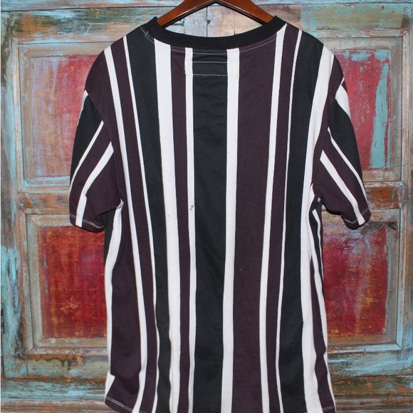 GUESS striped t-shirt - Picture 3 of 4